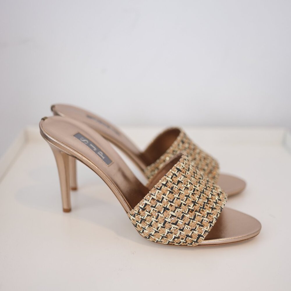 SJP BY SARAH JESSICA PARKER CALICO SAMPLE SIZE 39.5